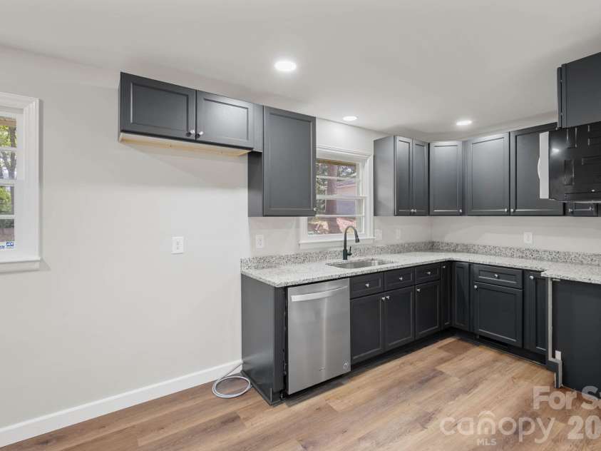 901 10th Street, Bessemer City, NC 28016.  MLS# CAR4418802, YatesRealty ID 47032. 