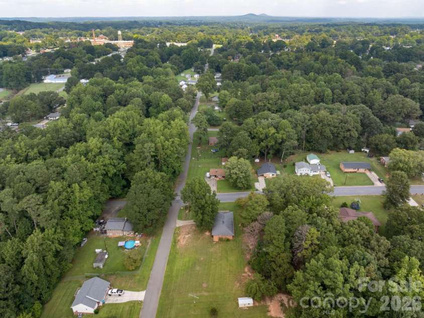 901 10th Street, Bessemer City, NC 28016.  MLS# CAR4418802, YatesRealty ID 47032. 