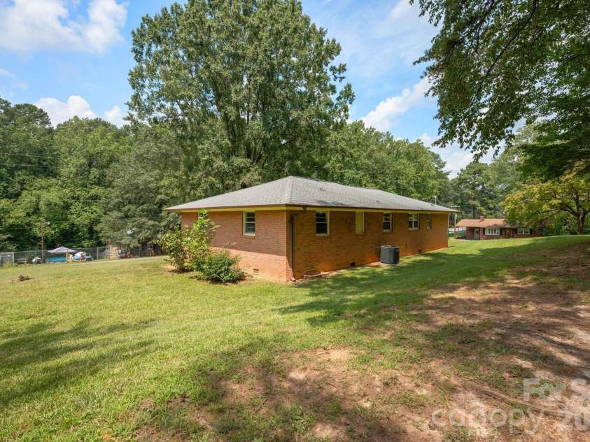 901 10th Street, Bessemer City, NC 28016.  MLS# CAR4418802, YatesRealty ID 47032. 