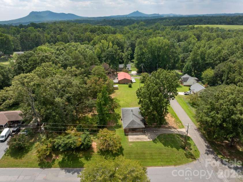 901 10th Street, Bessemer City, NC 28016.  MLS# CAR4418802, YatesRealty ID 47032. 