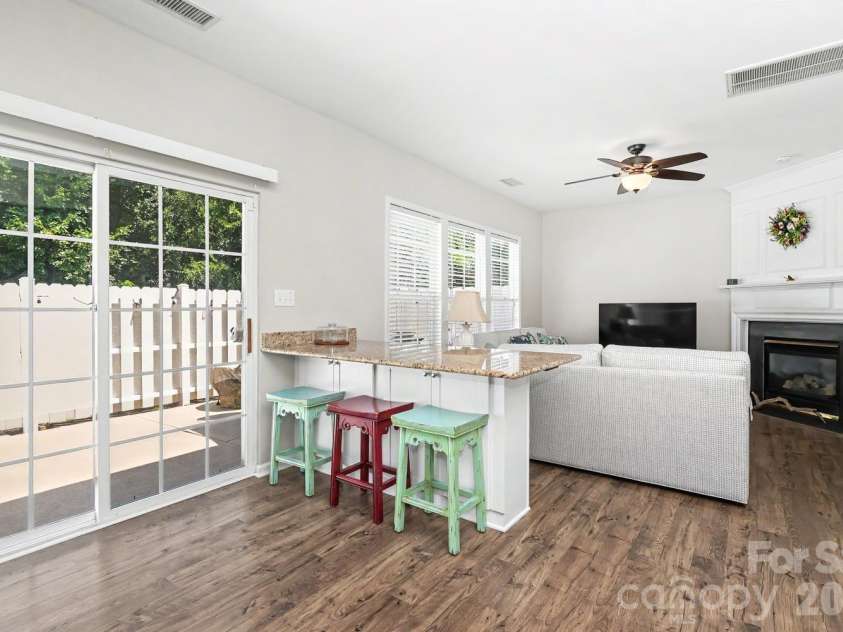 6614 Beverly Springs Drive, Charlotte, NC 28270.  MLS# CAR4418145, YatesRealty ID 47033. Bartop with under-cabinet storage and granite countertop.