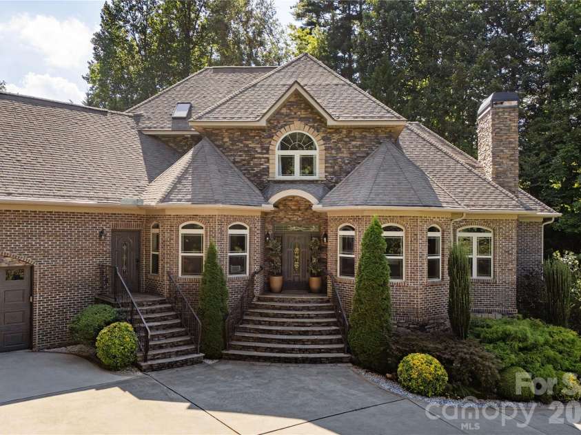 38 Cane Brook Drive, Leicester, NC 28748.  MLS# CAR4414909, YatesRealty ID 47036. 
