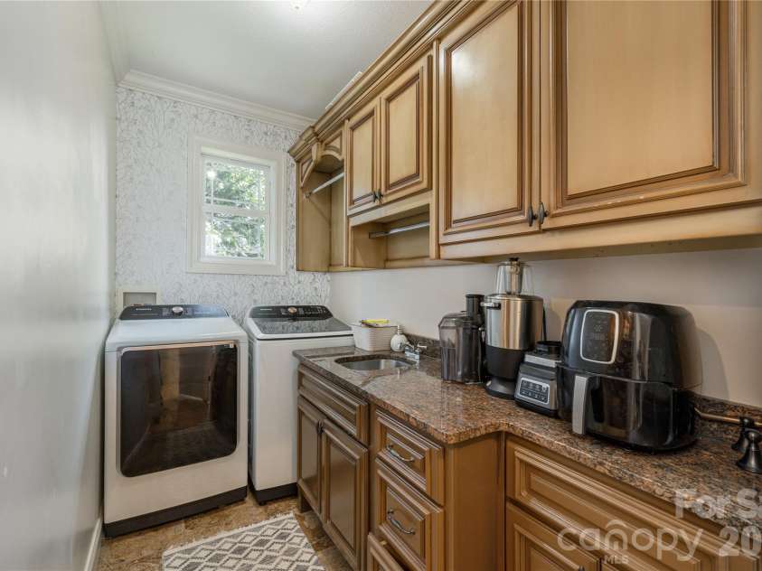 38 Cane Brook Drive, Leicester, NC 28748.  MLS# CAR4414909, YatesRealty ID 47036. 