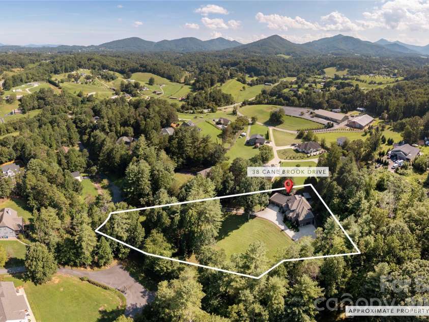 38 Cane Brook Drive, Leicester, NC 28748.  MLS# CAR4414909, YatesRealty ID 47036. 
