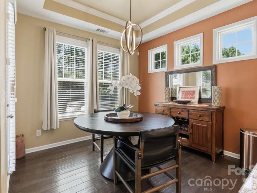 11230 Black Brant Lane, Charlotte, NC 28278.  MLS# CAR4418593, YatesRealty ID 47038. 