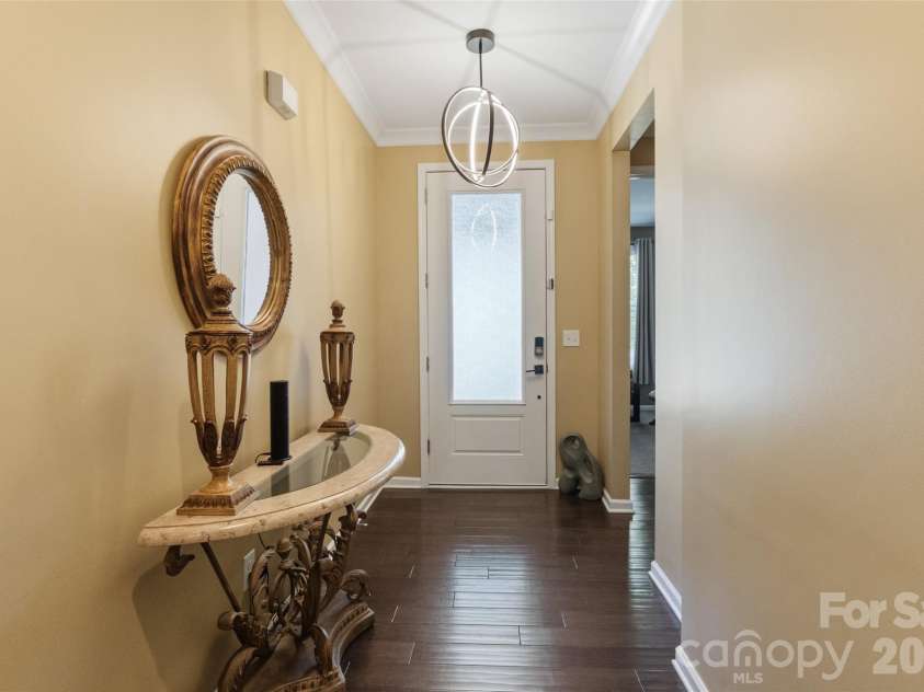 11230 Black Brant Lane, Charlotte, NC 28278.  MLS# CAR4418593, YatesRealty ID 47038. 