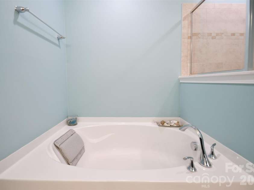 104 Burlingame Court, Mooresville, NC 28117.  MLS# CAR4358056, YatesRealty ID 4704. 
