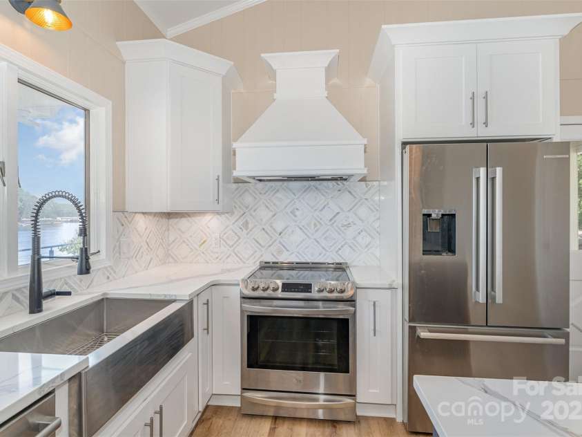 141 Sunrise Point, New London, NC 28127.  MLS# CAR4284925, YatesRealty ID 4704. 