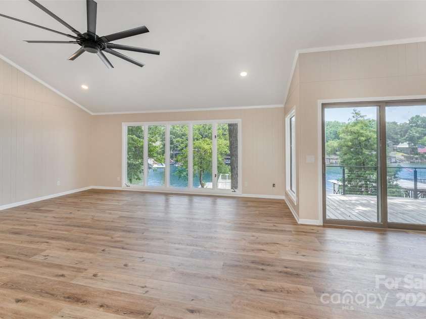 141 Sunrise Point, New London, NC 28127.  MLS# CAR4284925, YatesRealty ID 4704. 