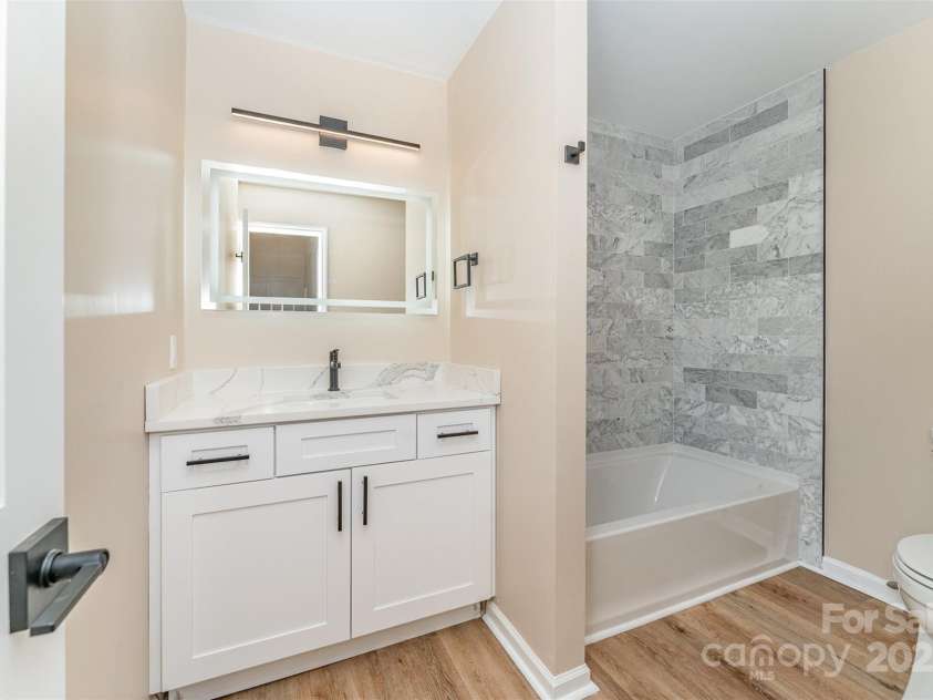 141 Sunrise Point, New London, NC 28127.  MLS# CAR4284925, YatesRealty ID 4704. 