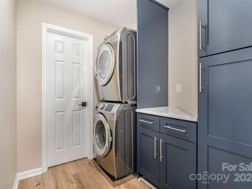 141 Sunrise Point, New London, NC 28127.  MLS# CAR4284925, YatesRealty ID 4704. 