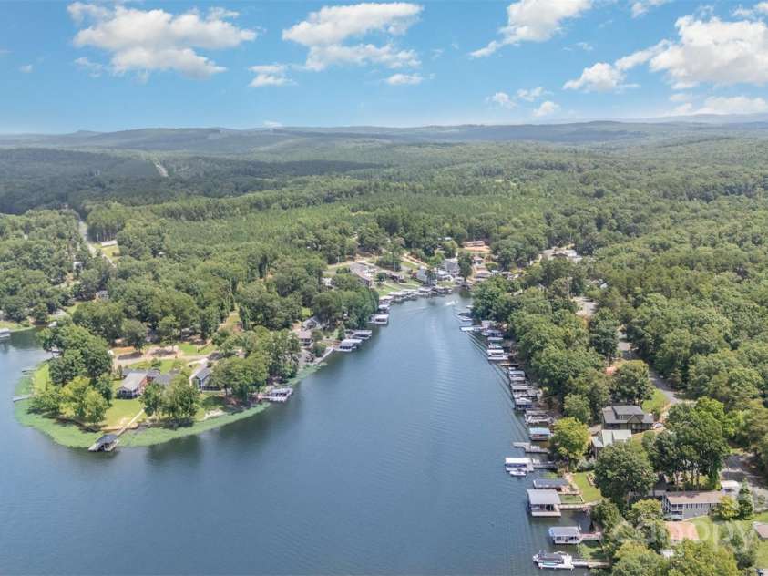 141 Sunrise Point, New London, NC 28127.  MLS# CAR4284925, YatesRealty ID 4704. 