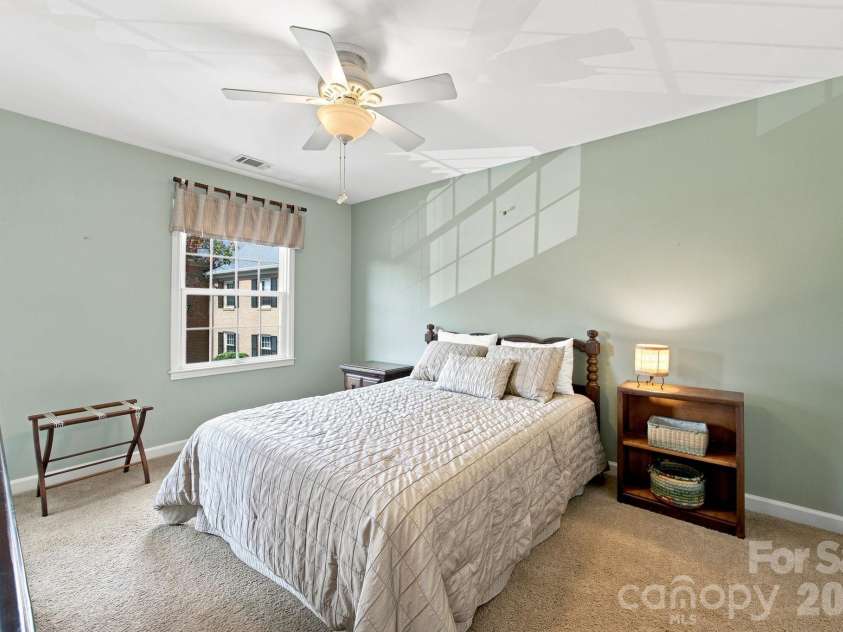 6836 Dumbarton Drive, Charlotte, NC 28210.  MLS# CAR4417373, YatesRealty ID 47040. 