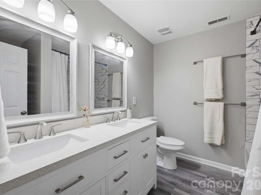5836 Pisgah Way, Charlotte, NC 28217.  MLS# CAR4417539, YatesRealty ID 47041. 