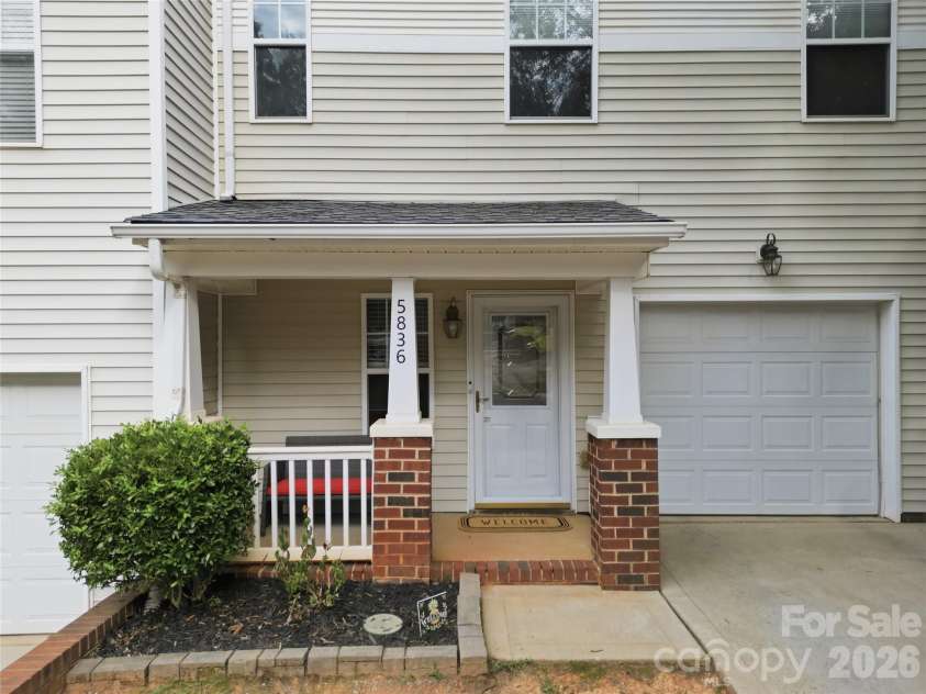 5836 Pisgah Way, Charlotte, NC 28217.  MLS# CAR4417539, YatesRealty ID 47041. 