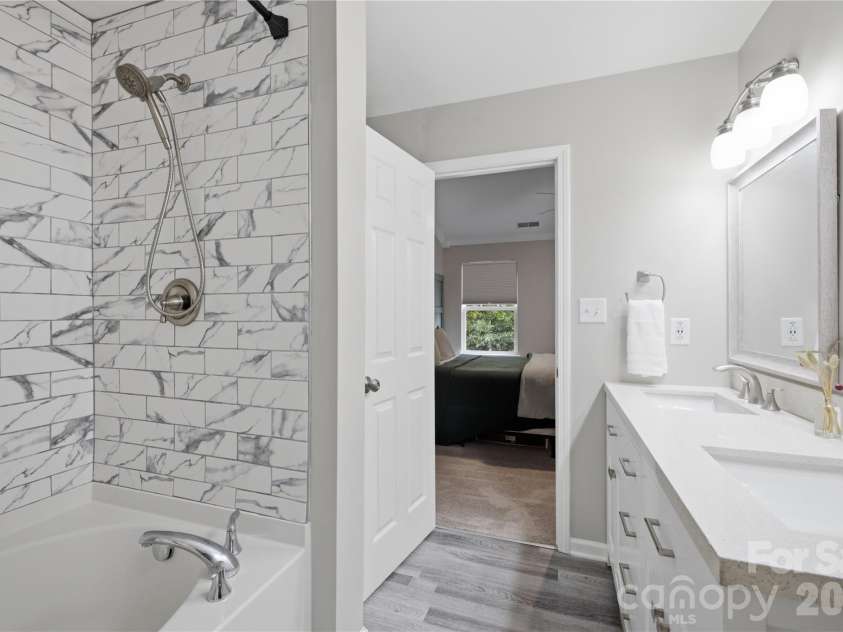 5836 Pisgah Way, Charlotte, NC 28217.  MLS# CAR4417539, YatesRealty ID 47041. Primary bathroom