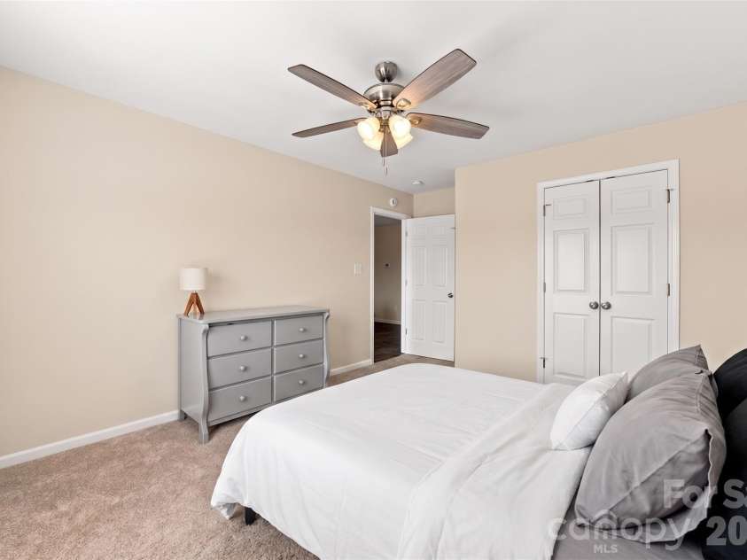9709 Nannyberry Lane, Charlotte, NC 28273.  MLS# CAR4417442, YatesRealty ID 47042. 