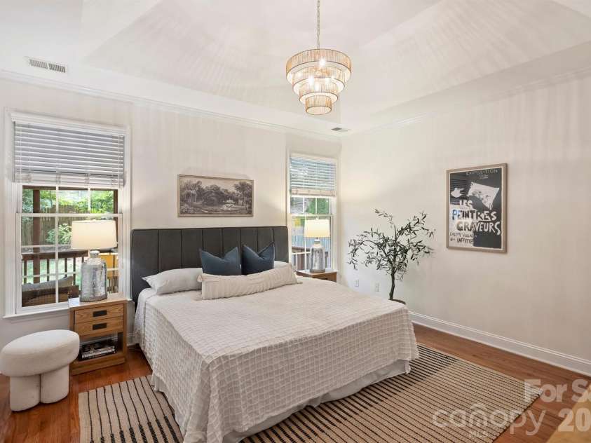 1912 Dearmon Drive, Charlotte, NC 28205.  MLS# CAR4417600, YatesRealty ID 47044. 
