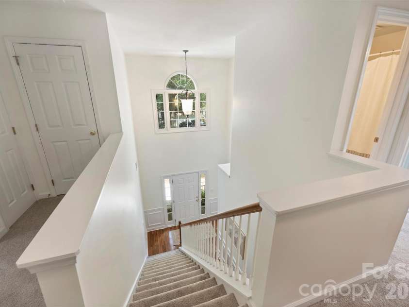 1912 Dearmon Drive, Charlotte, NC 28205.  MLS# CAR4417600, YatesRealty ID 47044. 