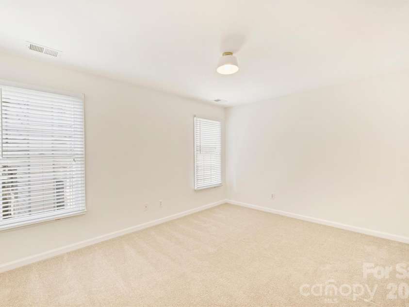 1912 Dearmon Drive, Charlotte, NC 28205.  MLS# CAR4417600, YatesRealty ID 47044. 