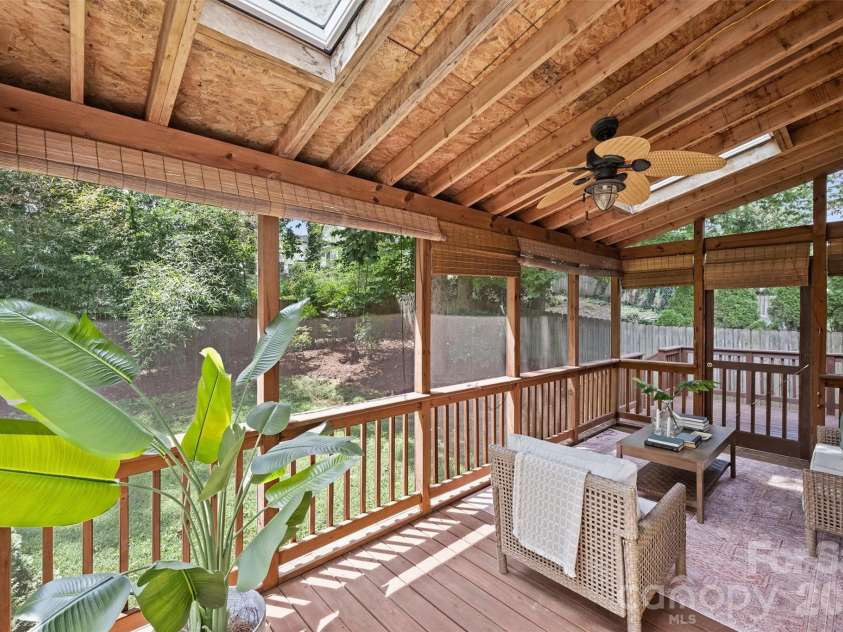 1912 Dearmon Drive, Charlotte, NC 28205.  MLS# CAR4417600, YatesRealty ID 47044. 