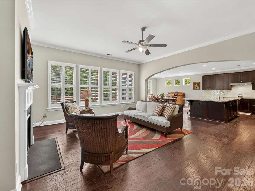 12323 Cherrybark Lane, Charlotte, NC 28278.  MLS# CAR4417567, YatesRealty ID 47045. 