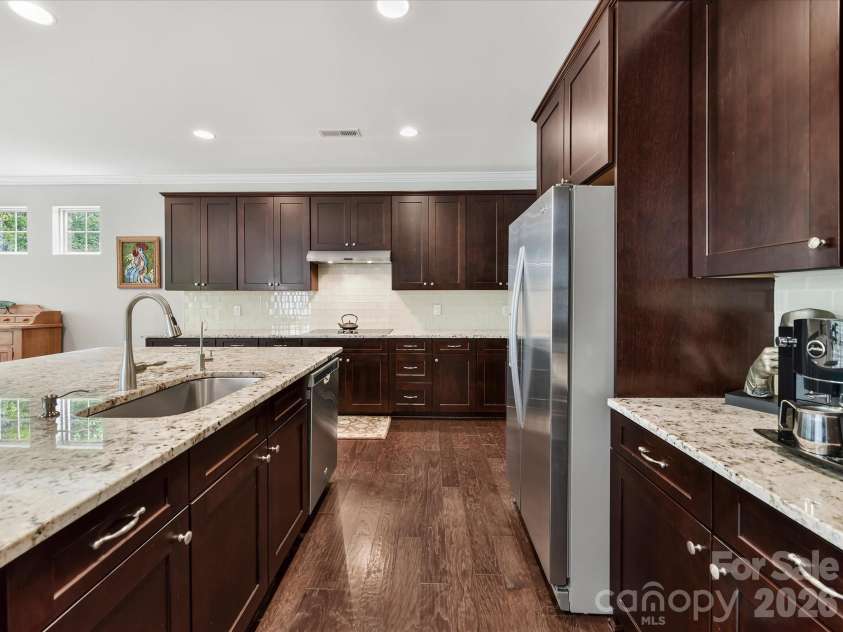 12323 Cherrybark Lane, Charlotte, NC 28278.  MLS# CAR4417567, YatesRealty ID 47045. 