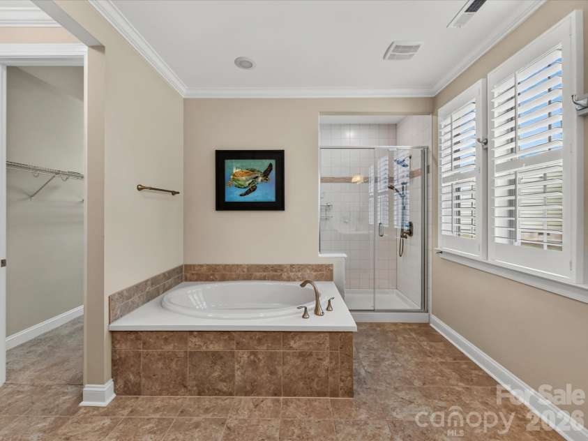12323 Cherrybark Lane, Charlotte, NC 28278.  MLS# CAR4417567, YatesRealty ID 47045. 