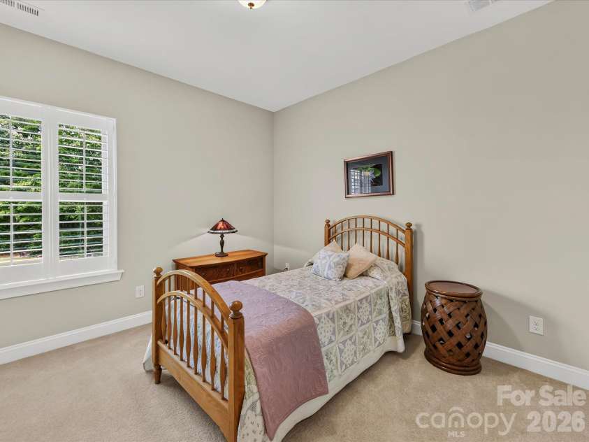 12323 Cherrybark Lane, Charlotte, NC 28278.  MLS# CAR4417567, YatesRealty ID 47045. 