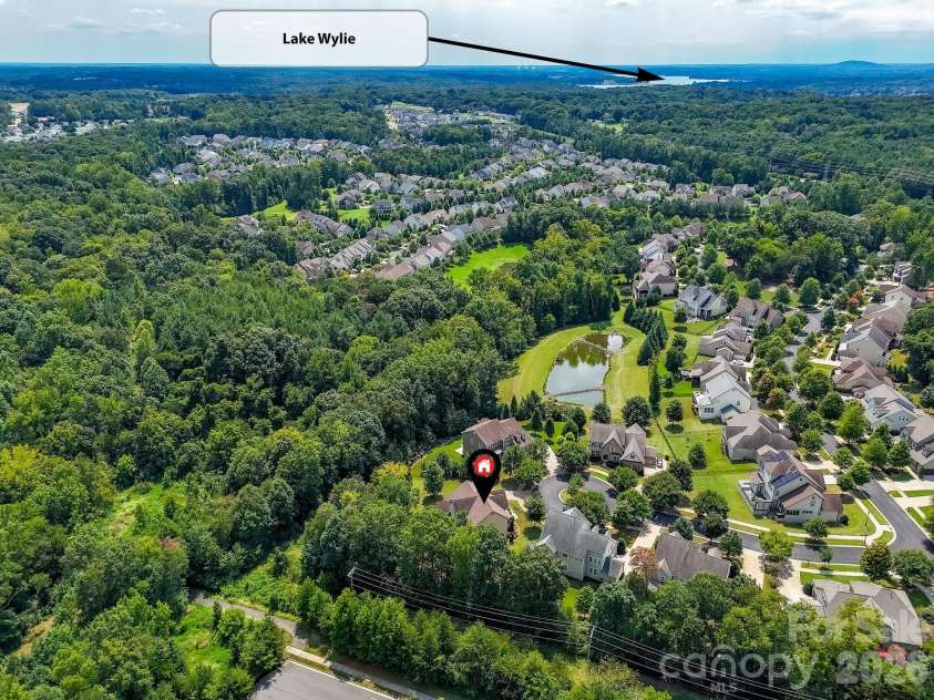 12323 Cherrybark Lane, Charlotte, NC 28278.  MLS# CAR4417567, YatesRealty ID 47045. 