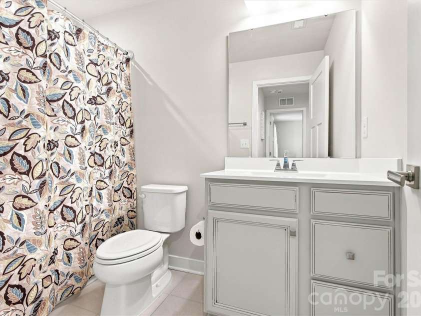 720 Hazel Way, Denver, NC 28037.  MLS# CAR4417545, YatesRealty ID 47046. 2nd bath on upper level.