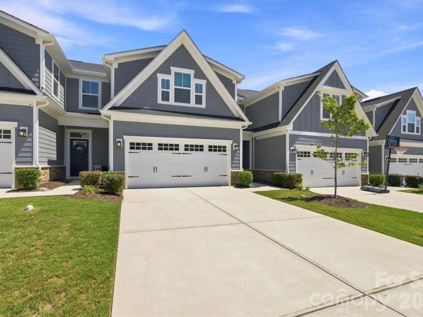 720 Hazel Way, Denver, NC 28037.  MLS# CAR4417545, YatesRealty ID 47046. 