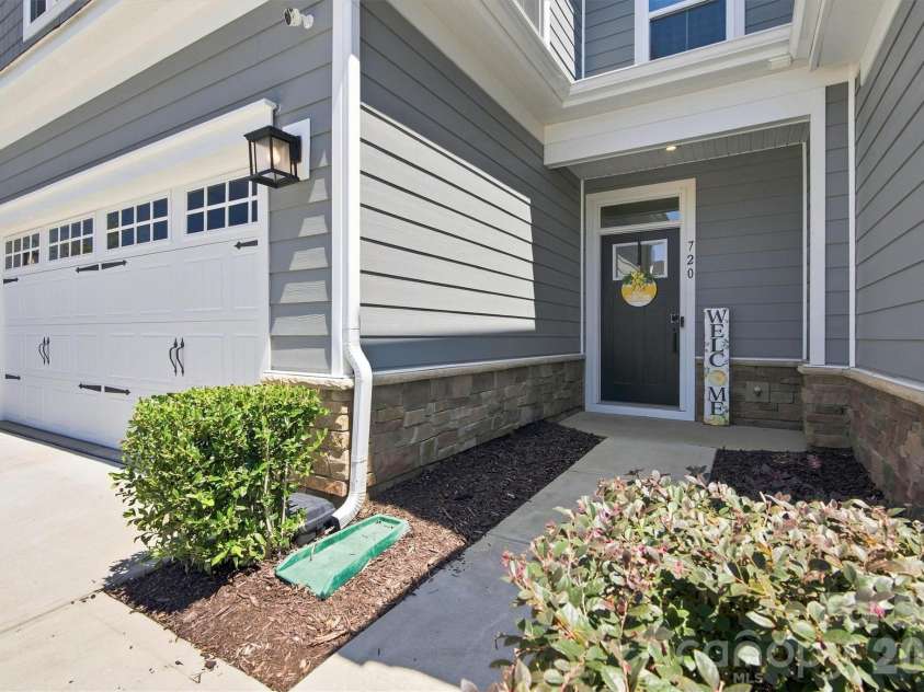 720 Hazel Way, Denver, NC 28037.  MLS# CAR4417545, YatesRealty ID 47046. 
