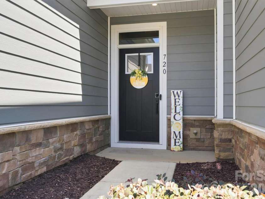 720 Hazel Way, Denver, NC 28037.  MLS# CAR4417545, YatesRealty ID 47046. 