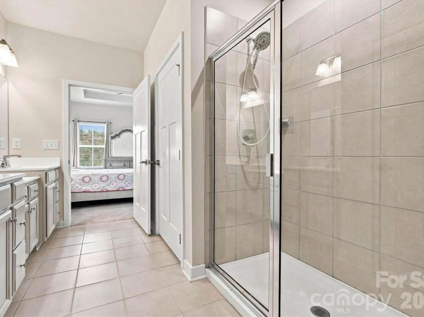 720 Hazel Way, Denver, NC 28037.  MLS# CAR4417545, YatesRealty ID 47046. 