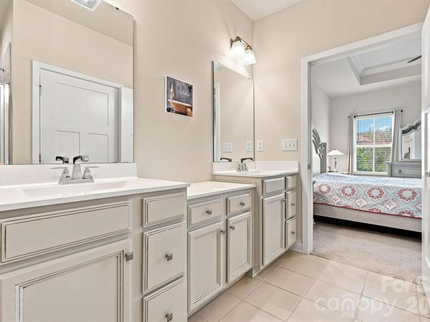 720 Hazel Way, Denver, NC 28037.  MLS# CAR4417545, YatesRealty ID 47046. Primary bath on main floor.