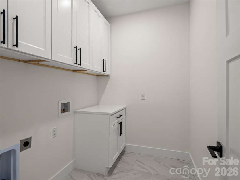 129 Quiet Woods Drive, Leicester, NC 28748.  MLS# CAR4417531, YatesRealty ID 47047. 