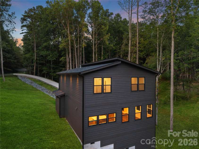 129 Quiet Woods Drive, Leicester, NC 28748.  MLS# CAR4417531, YatesRealty ID 47047. Virtually enhanced grass