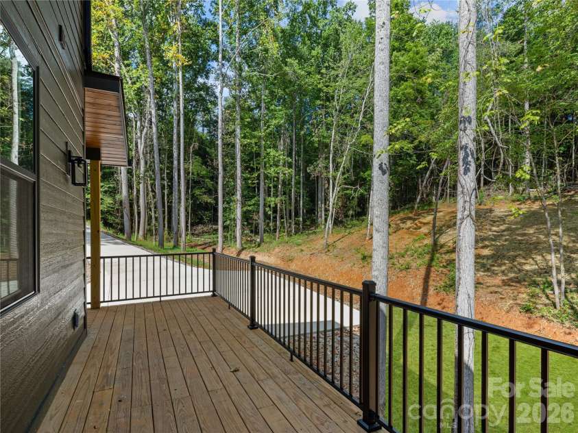 129 Quiet Woods Drive, Leicester, NC 28748.  MLS# CAR4417531, YatesRealty ID 47047. Virtually enhanced grass