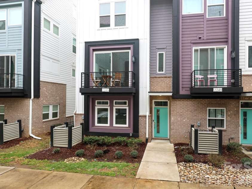 2245 Electric Lane, Charlotte, NC 28205.  MLS# CAR4340040, YatesRealty ID 4705. 