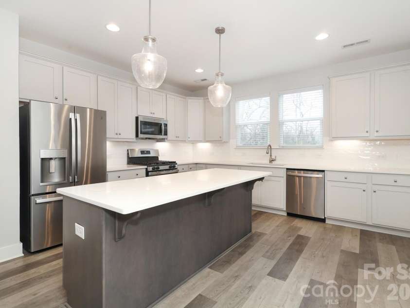 2245 Electric Lane, Charlotte, NC 28205.  MLS# CAR4340040, YatesRealty ID 4705. 