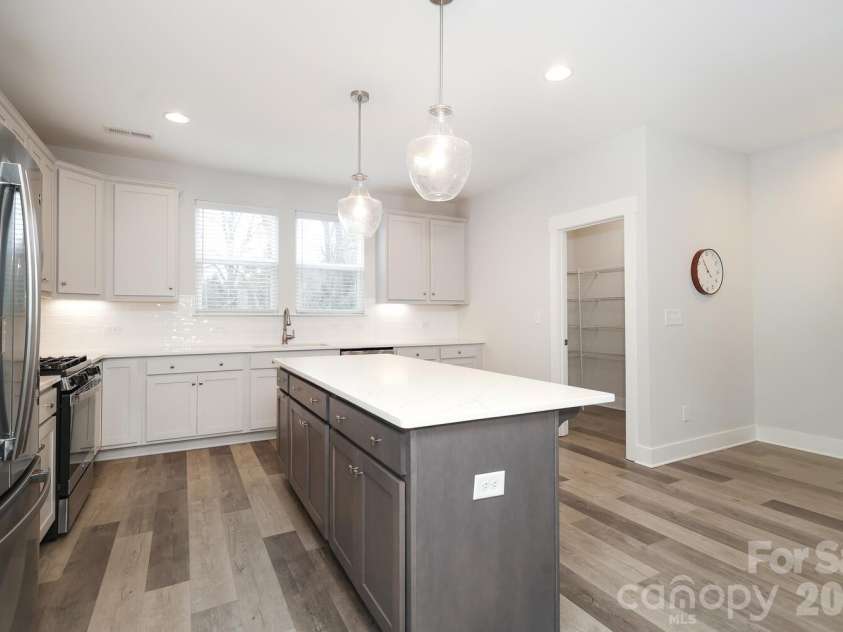 2245 Electric Lane, Charlotte, NC 28205.  MLS# CAR4340040, YatesRealty ID 4705. 