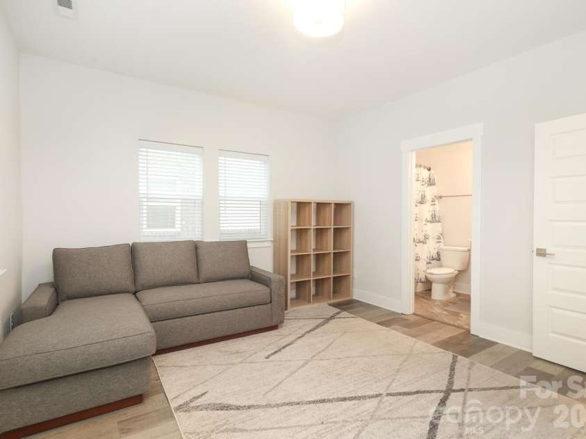 2245 Electric Lane, Charlotte, NC 28205.  MLS# CAR4340040, YatesRealty ID 4705. 