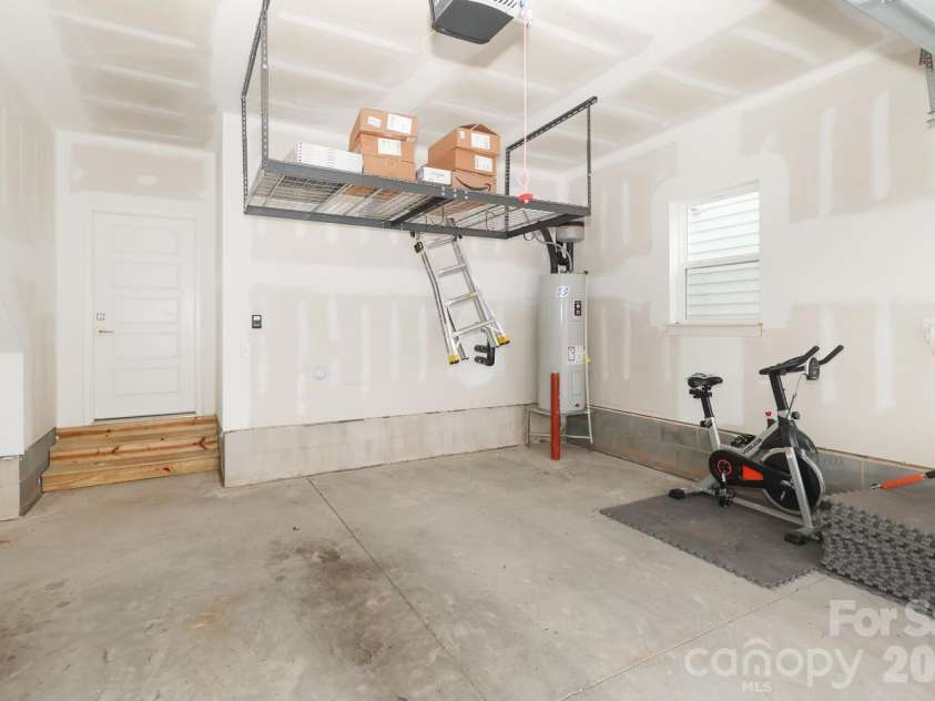 2245 Electric Lane, Charlotte, NC 28205.  MLS# CAR4340040, YatesRealty ID 4705. 