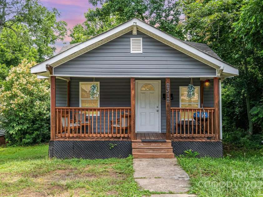 2312 Tate Street, Charlotte, NC 28216.  MLS# CAR4271729, YatesRealty ID 4705. 