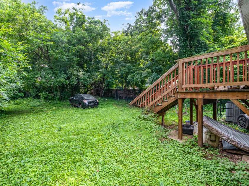 2312 Tate Street, Charlotte, NC 28216.  MLS# CAR4271729, YatesRealty ID 4705. 