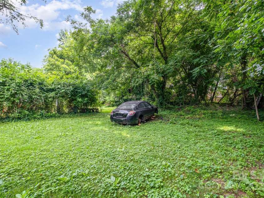 2312 Tate Street, Charlotte, NC 28216.  MLS# CAR4271729, YatesRealty ID 4705. 