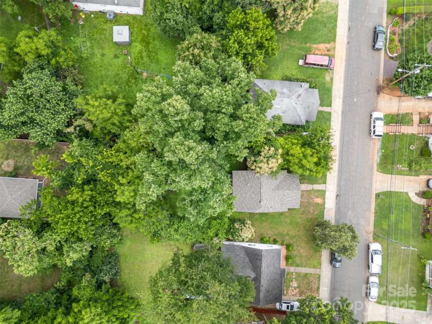 2312 Tate Street, Charlotte, NC 28216.  MLS# CAR4271729, YatesRealty ID 4705. 