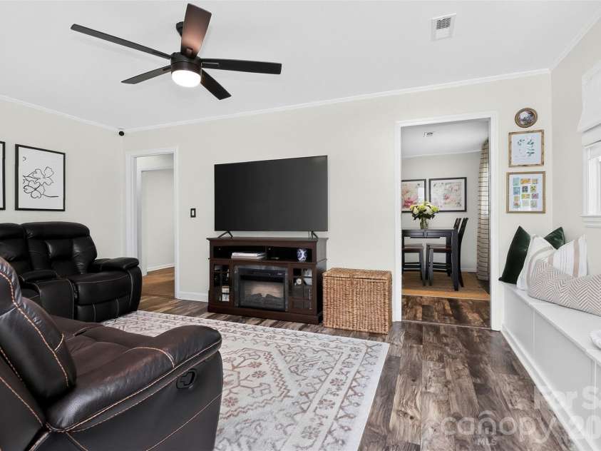 4320 Country Pride Lane, Rock Hill, SC 29730.  MLS# CAR4418161, YatesRealty ID 47050. 