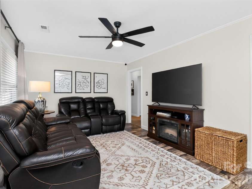 4320 Country Pride Lane, Rock Hill, SC 29730.  MLS# CAR4418161, YatesRealty ID 47050. 